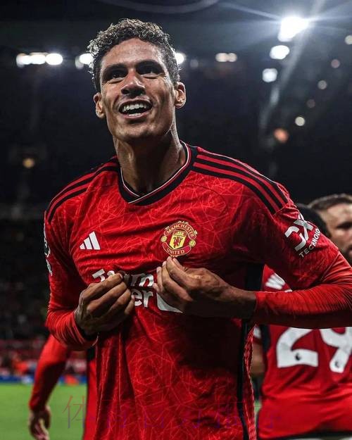 六台：瓦拉内与曼联走很近 皇马认为他不会续约